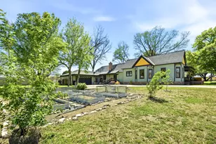 703 W Buck St, Caldwell, TX 77836 - Photo 28