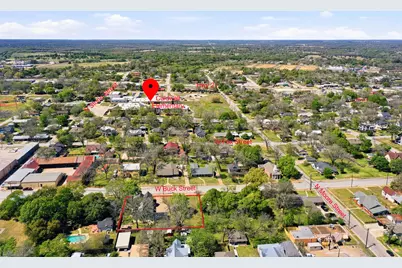 703 W Buck Street, Caldwell, TX 77836 - Photo 2