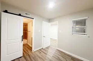 2020 S Congress Ave, Austin, TX 78704 - Photo 2