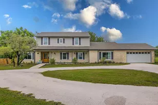 411 Carriage Oaks Dr, Liberty Hill, TX 78642 - Photo 1