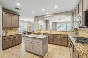 2021 Inverness Dr, Round Rock, TX 78681 - Photo 10