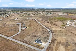 142 Desperado Loop, Del Valle, TX 78617 - Photo 2
