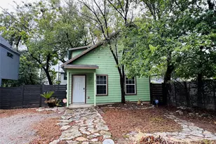 2409 Santa Rosa St, Austin, TX 78702 - Photo 2