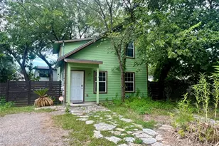 2409 Santa Rosa St, Austin, TX 78702 - Photo 2