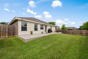 144 Calcite Ln, Jarrell, TX 76537 - Photo 36