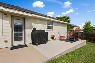 144 Calcite Ln, Jarrell, TX 76537 - Photo 30