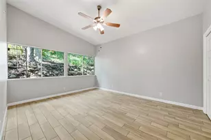 7 Hull Circle Dr, Austin, TX 78746 - Photo 12