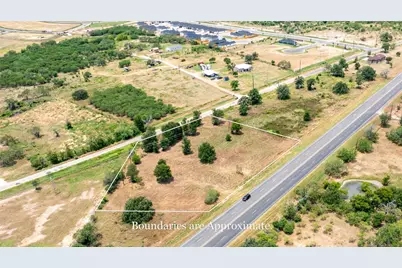 2063 N Magnolia Avenue, Luling, TX 78648 - Photo 10