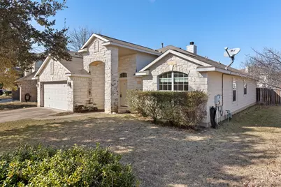 1406 Laguna Cove, Hutto, TX 78634 - Photo 2
