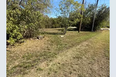 402 E Liberty Avenue, Round Rock, TX 78664 - Photo 6