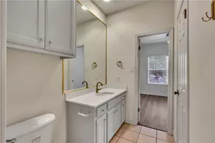 2100 San Gabriel St, Austin, TX 78705 - Photo 4
