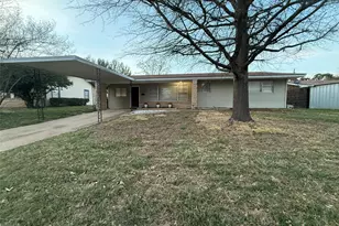 1404 Alcoa Ave, Rockdale, TX 76567 - Photo 1