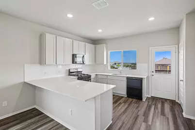 5600 San Pietro Drive, Austin, TX 78747 - Photo 4