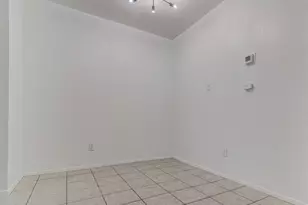 805 Sirocco Dr, Austin, TX 78745 - Photo 8