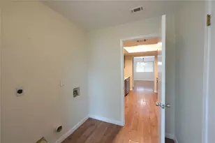 107 Cloudview Dr, Austin, TX 78745 - Photo 14