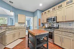 12047 Lincolnshire Dr, Austin, TX 78758 - Photo 10