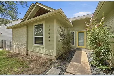 12047 Lincolnshire Drive, Austin, TX 78758 - Photo 2