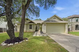 12047 Lincolnshire Dr, Austin, TX 78758 - Photo 2