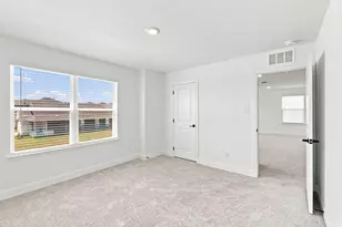 304 Daniels Dusty Trl, Georgetown, TX 78626 - Photo 8