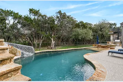 5 Leafdale Point, The Hills, TX 78738 - Photo 2