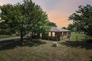 115 Mountain View Dr, Burnet, TX 78611 - Photo 1
