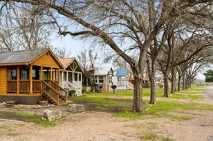 250-300 Park Ave Ave, Staples, TX 78670 - Photo 2
