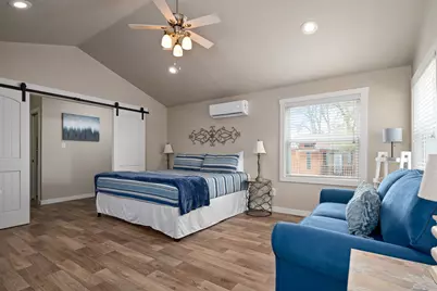 250-300 Park Avenue Avenue, Staples, TX 78670 - Photo 22