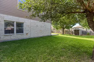 1001 Hondo Ln, Hutto, TX 78634 - Photo 36