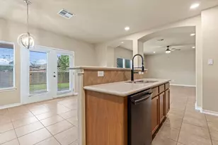 1001 Hondo Ln, Hutto, TX 78634 - Photo 14