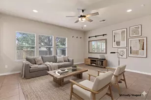 1001 Hondo Ln, Hutto, TX 78634 - Photo 2