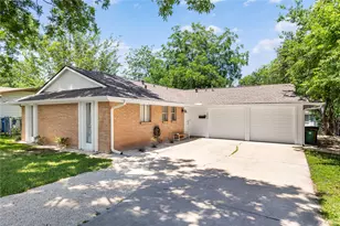 8800 Parkfield Dr, Austin, TX 78758 - Photo 2