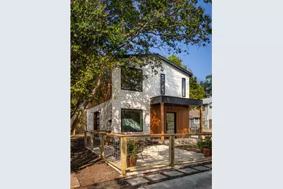 3405 Fruth Street, Austin, TX 78705 - Photo 2