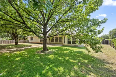 1601 Breezy Cove, Round Rock, TX 78664 - Photo 32