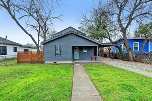 1907 E 14th St, Austin, TX 78702 - Photo 2