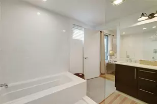 1907 E 14th St, Austin, TX 78702 - Photo 24