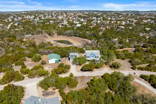 10512 Lake Park Dr, Dripping Springs, TX 78620 - Photo 4