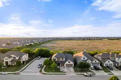 401 Daniel Crossing, Liberty Hill, TX 78642 - Photo 2