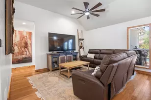 8 Deer Ridge Rd, Wimberley, TX 78676 - Photo 6