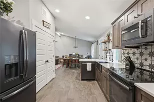 18406 Roundrock Rd, Jonestown, TX 78645 - Photo 16