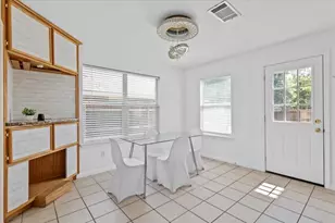 11724 Dunfries Ln, Austin, TX 78754 - Photo 10