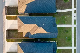 324 Kenai Dr, Kyle, TX 78640 - Photo 2