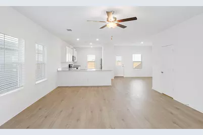 108 Paria Court, Jarrell, TX 76537 - Photo 2