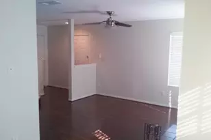 8807 Schick Rd, Austin, TX 78729 - Photo 4