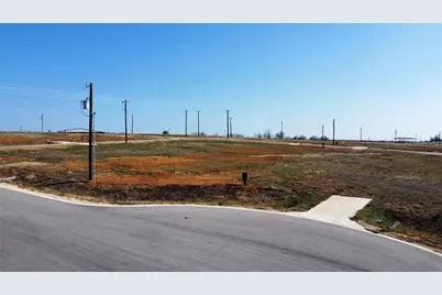 104 Sonoma Drive, Elgin, TX 78621 - Photo 4