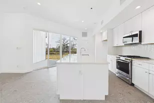 5912 Harold Ct, Austin, TX 78721 - Photo 10