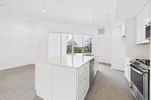 5912 Harold Ct, Austin, TX 78721 - Photo 1