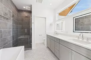 5912 Harold Ct, Austin, TX 78721 - Photo 18