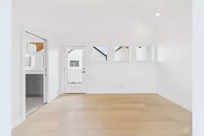 5912 Harold Court #104, Austin, TX 78721 - Photo 16