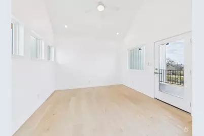 5912 Harold Court #104, Austin, TX 78721 - Photo 14