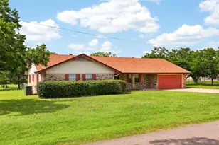 615 Old Manchaca Rd, Austin, TX 78748 - Photo 2